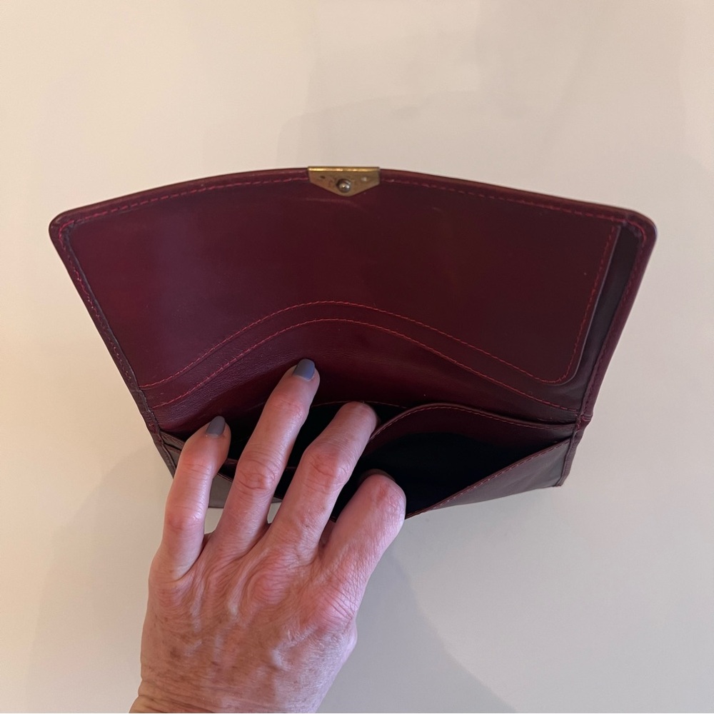 GUCCI Vintage Burgundy Leather Envelope Wallet Clutch Gold Logo - Picture 4 of 15